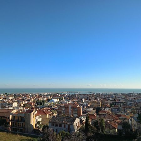 Hotel Casa Del Fiordaliso à San Benedetto del Tronto Extérieur photo