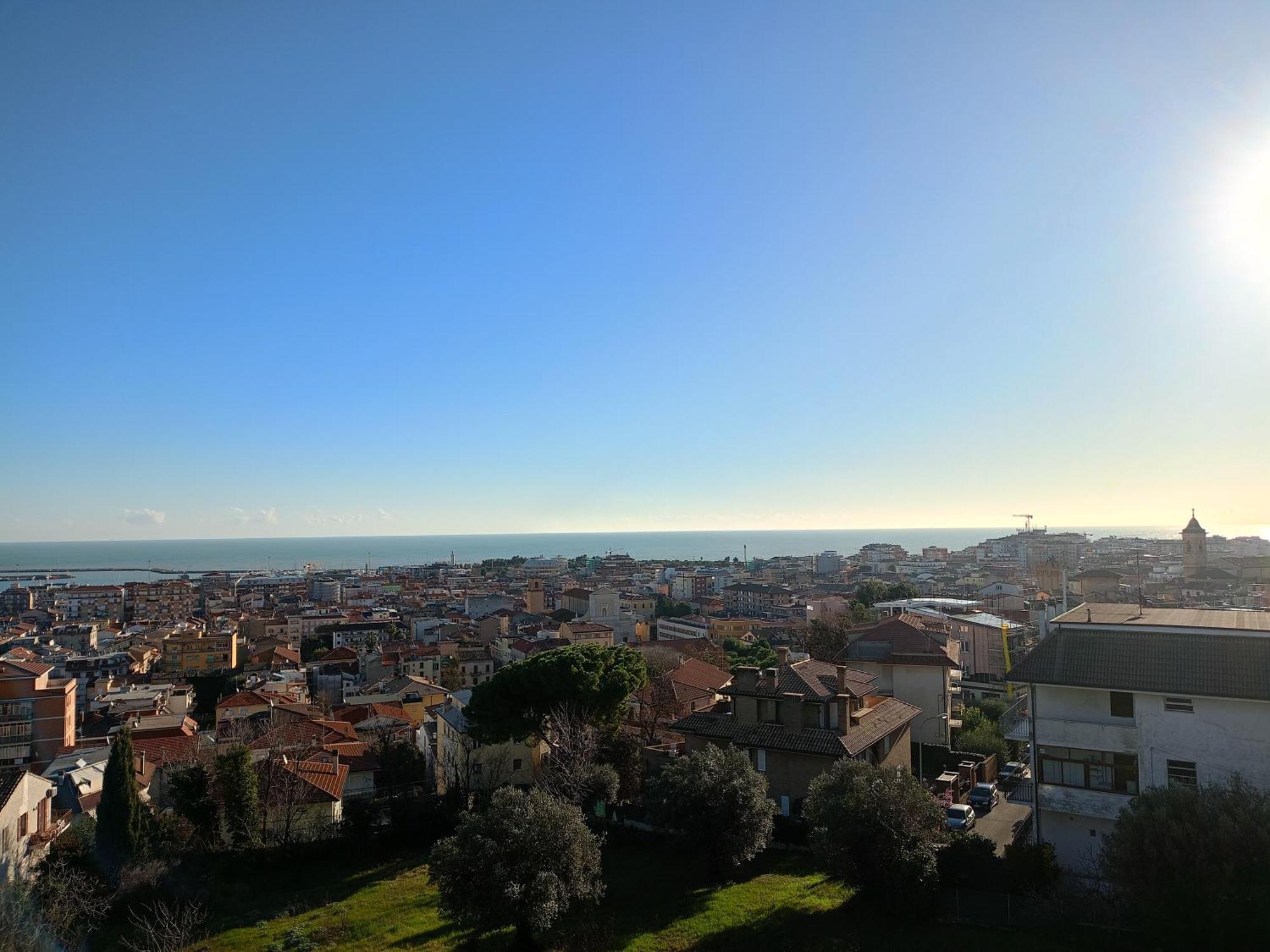 Hotel Casa Del Fiordaliso à San Benedetto del Tronto Extérieur photo